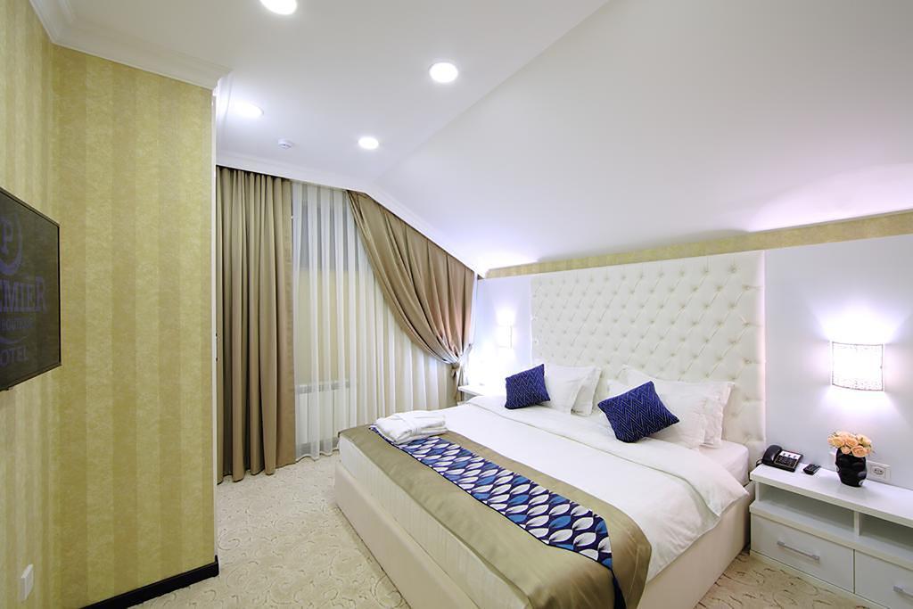 Premier Hotel Bishkek Bagian luar foto