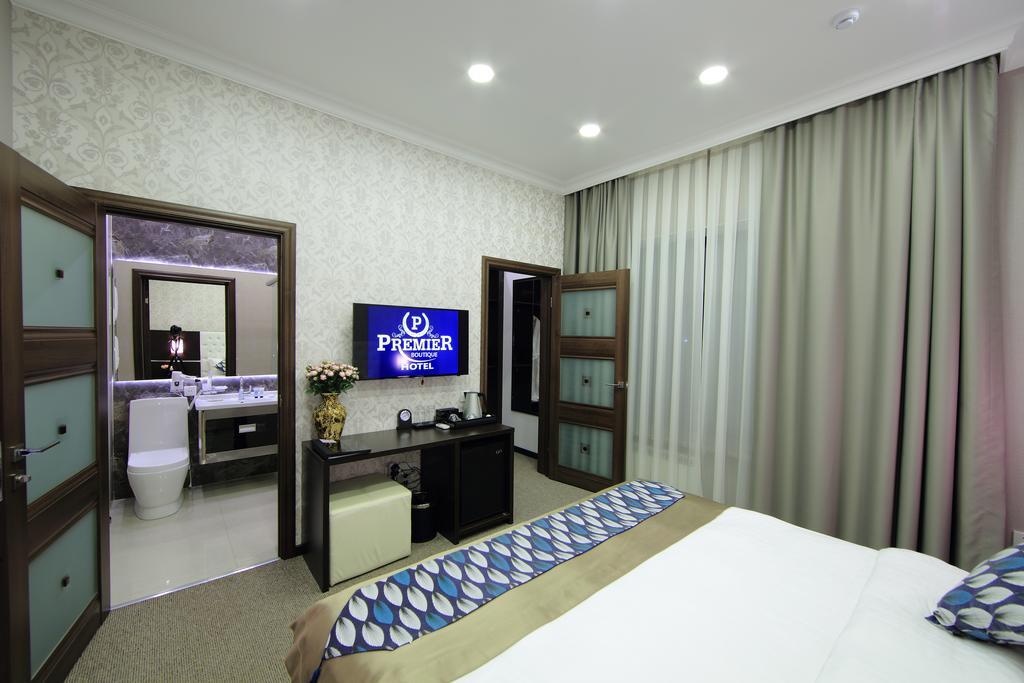 Premier Hotel Bishkek Bagian luar foto