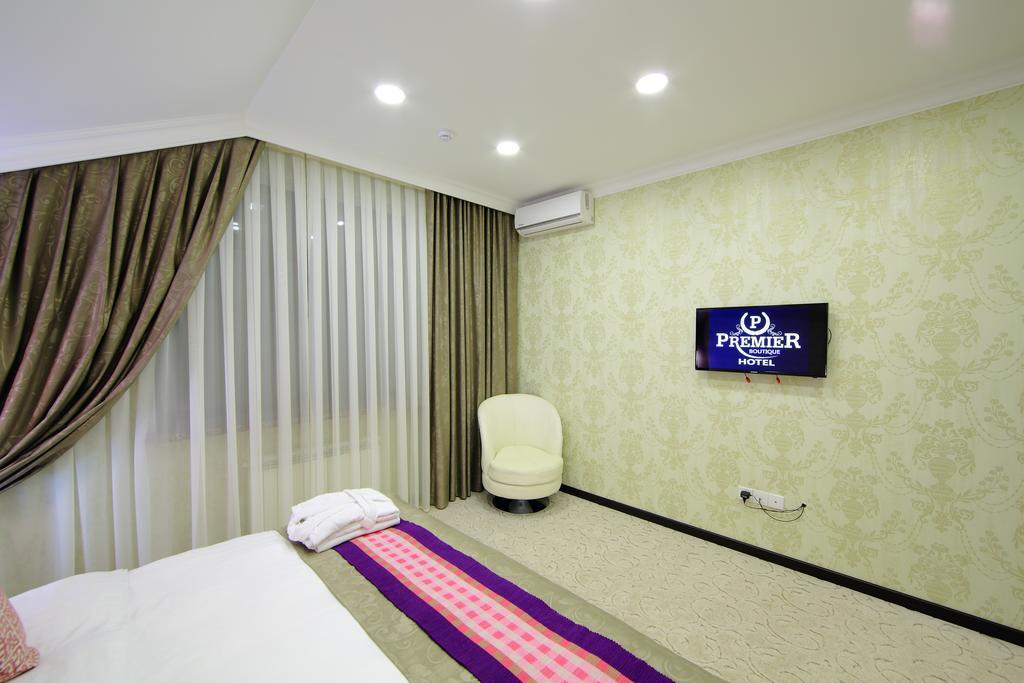 Premier Hotel Bishkek Bagian luar foto