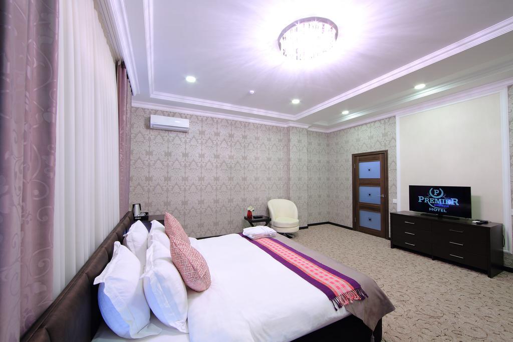 Premier Hotel Bishkek Bagian luar foto
