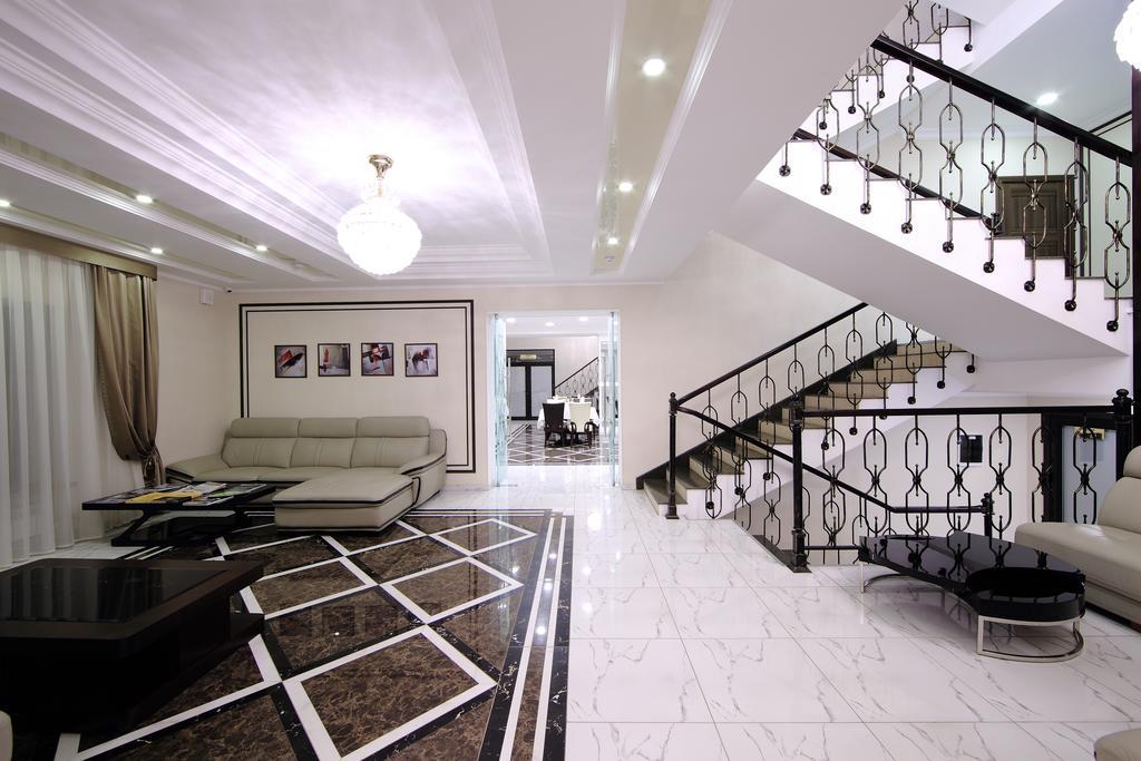 Premier Hotel Bishkek Bagian luar foto