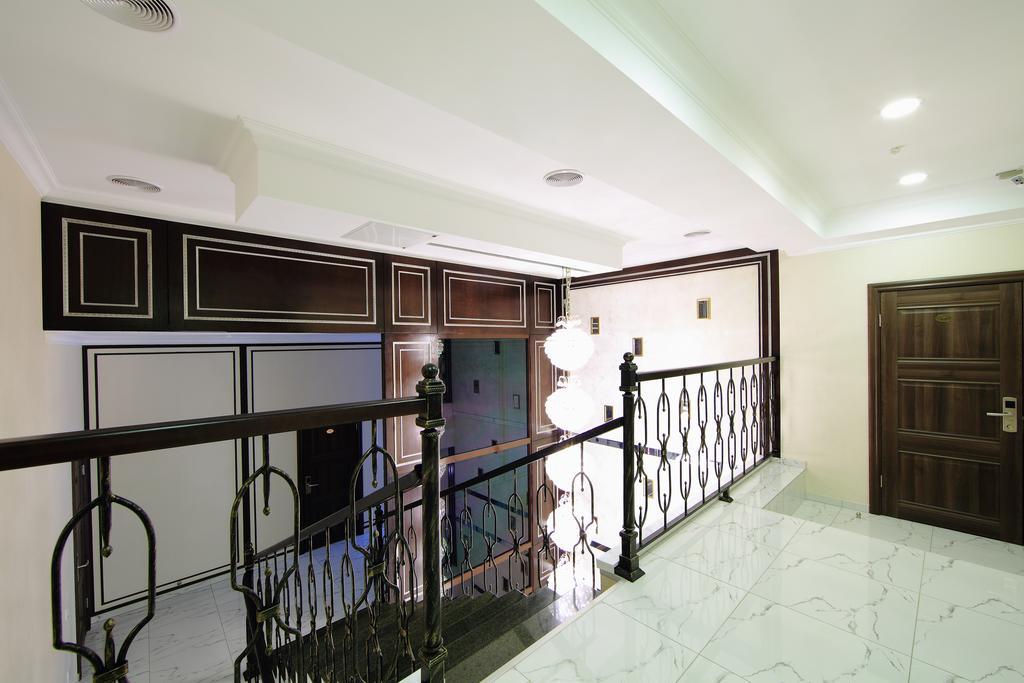 Premier Hotel Bishkek Bagian luar foto