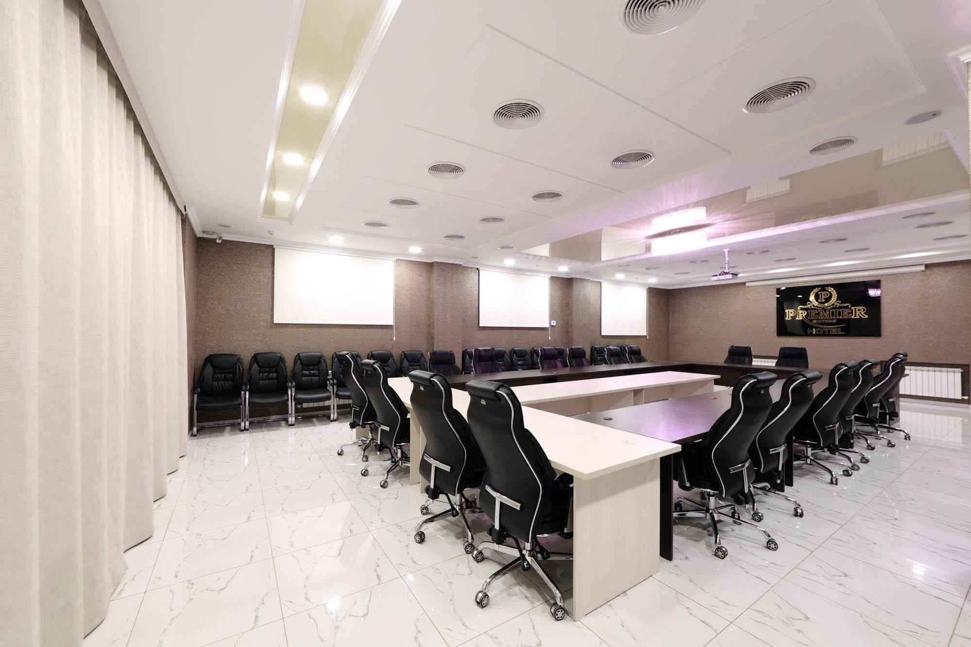 Premier Hotel Bishkek Bagian luar foto